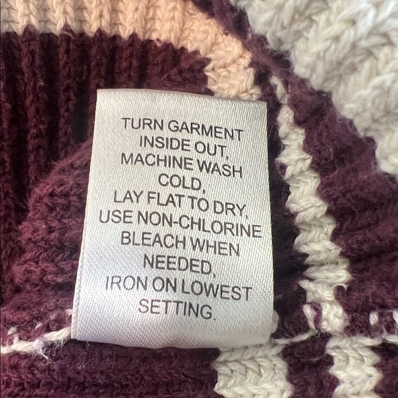 LA Hearts Cropped Crew Neck Merlot and White Stripe Cotton Sweater - Size M - Picture 5 of 8